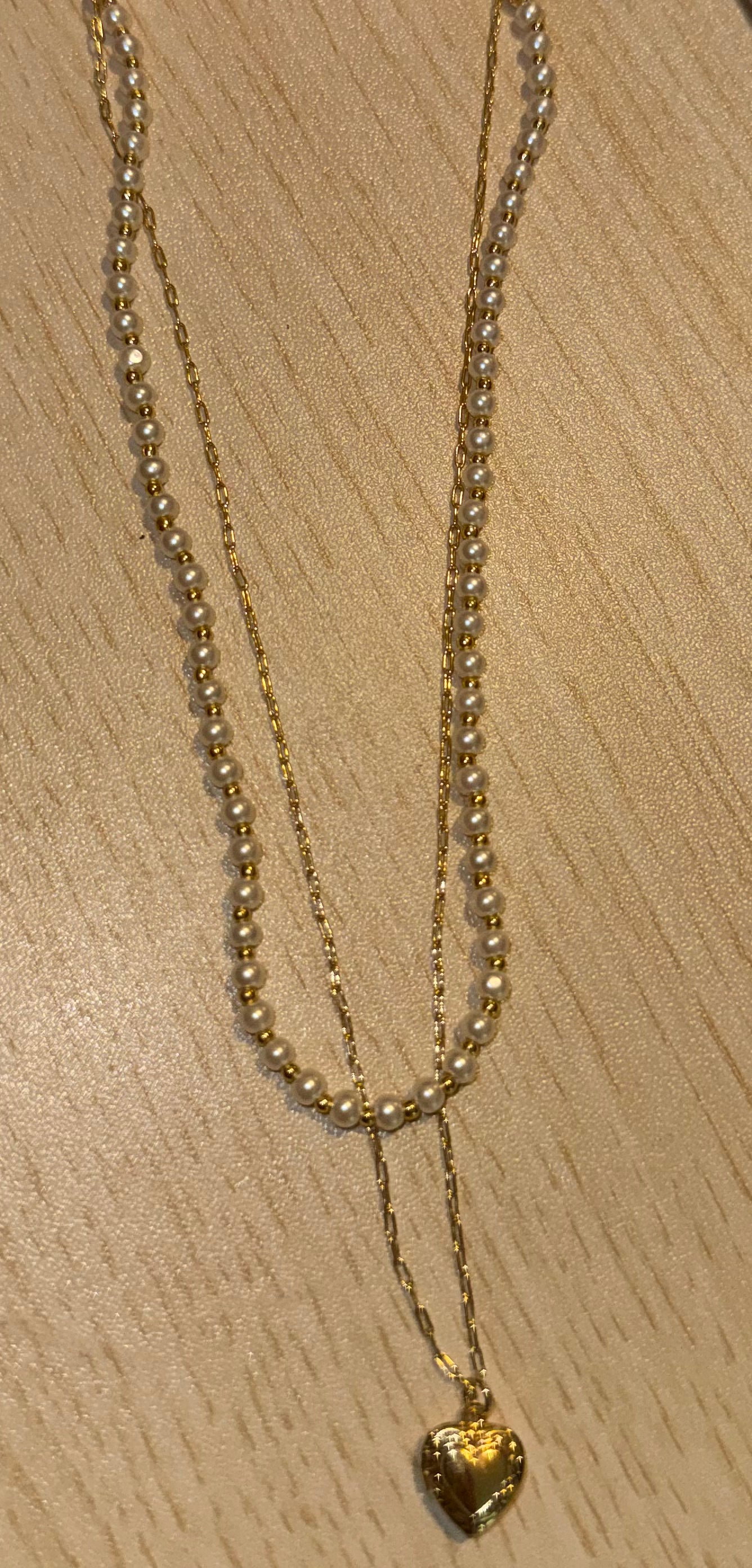 Pearl & locket layered necklace