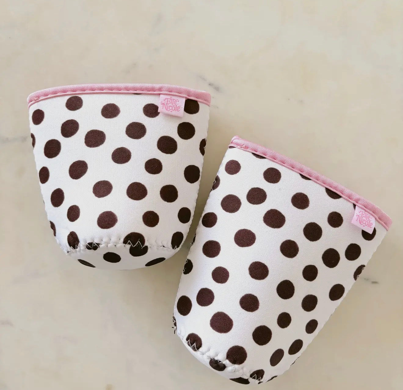 Polka dot drink cozy