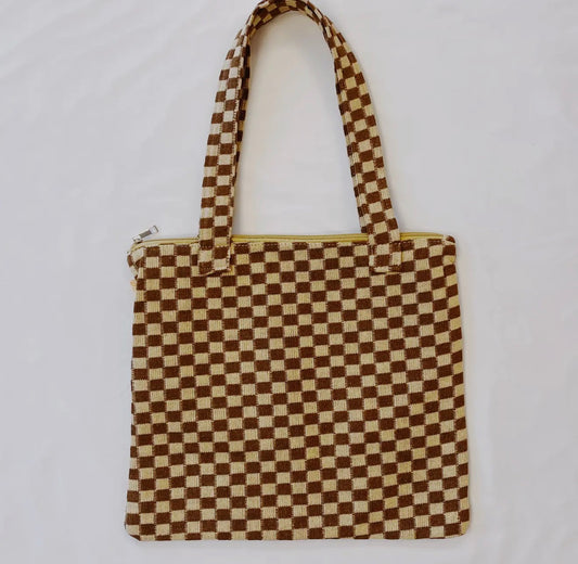 Checkered tote bag